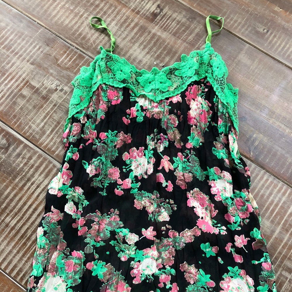 NWOT Hazel camisole tank top